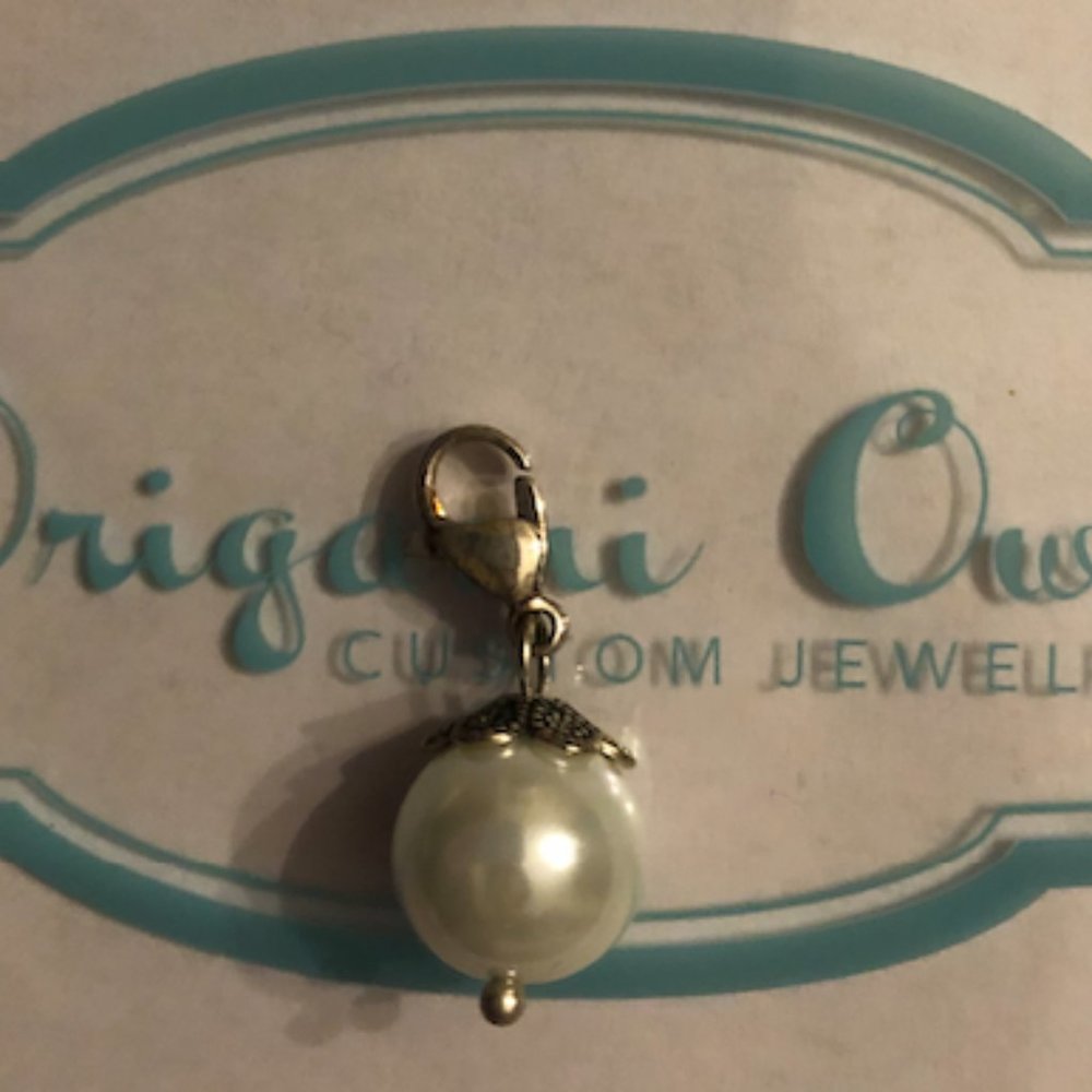 Origami Owl Pearl Dangle